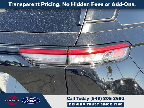 Used 2023 Jeep Grand Cherokee Limited w/ Luxury Tech Group II RWD image 9