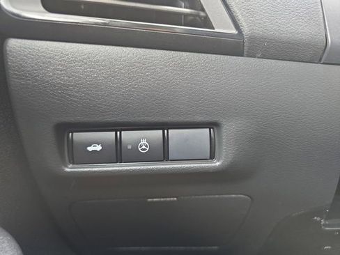 New 2026 Nissan Sentra SR FWD image 10