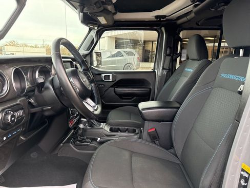 Used 2022 Jeep Wrangler Unlimited Rubicon 4xe w/ Cold Weather Group image 18
