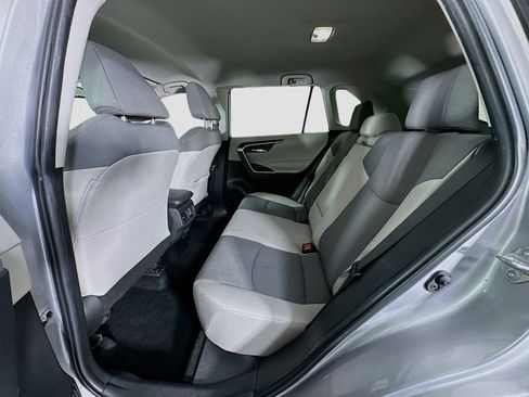 Used 2022 Toyota RAV4 XLE image 22