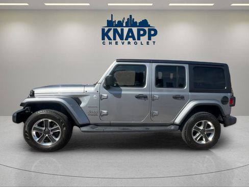 Used 2020 Jeep Wrangler Unlimited Sahara image 2