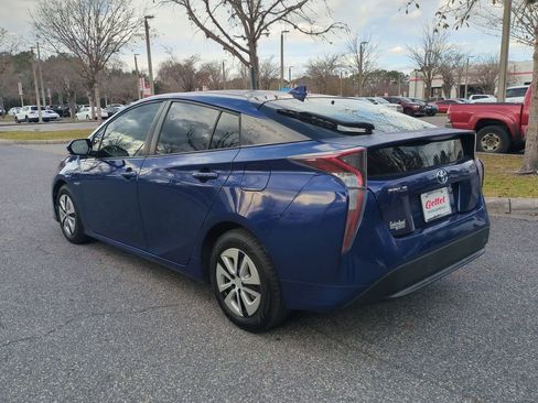 Certified 2016 Toyota Prius Three image 7