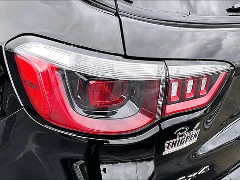 New 2026 Jeep Compass Latitude image 22