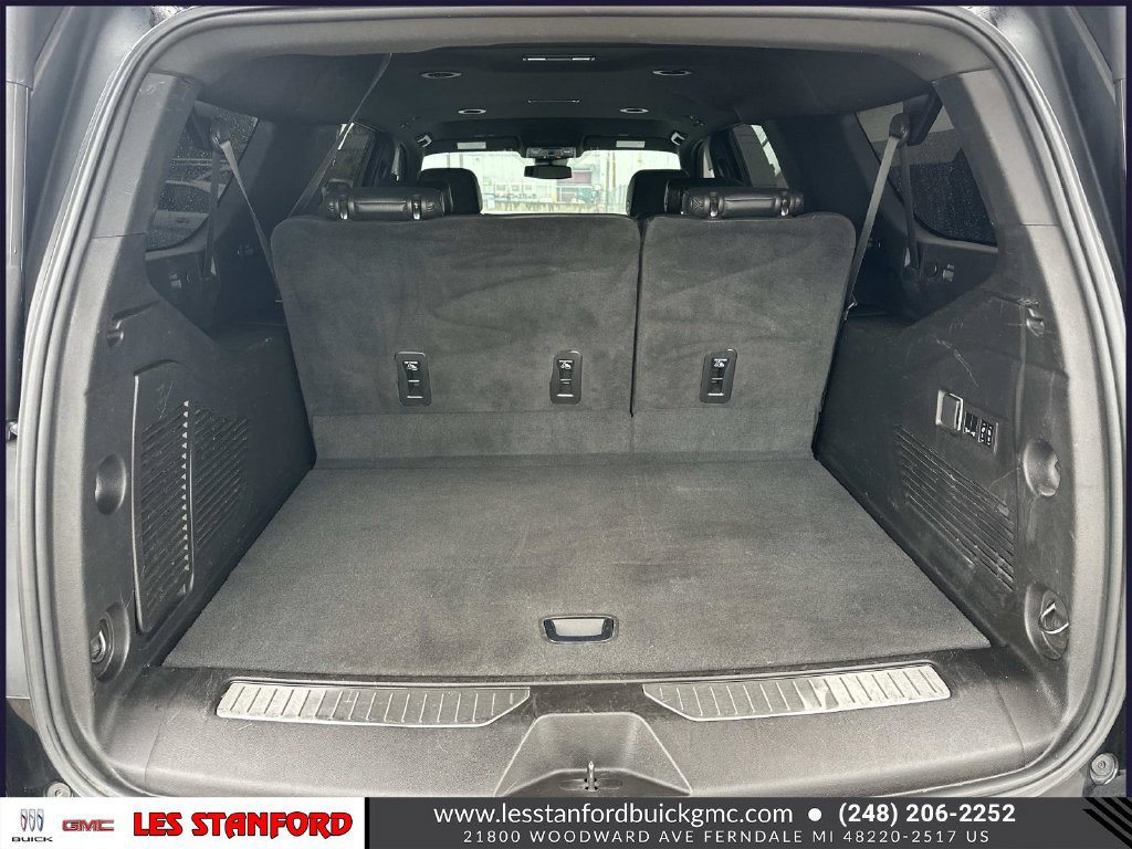 Used 2024 GMC Yukon XL Denali AWD/4WD image 11