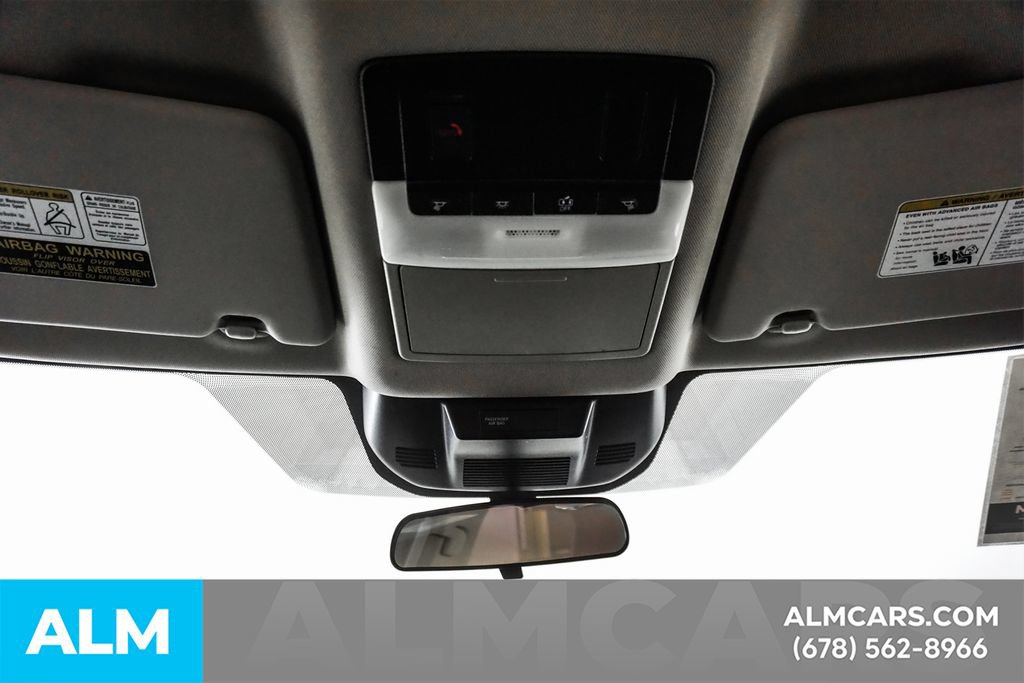 Used 2024 Nissan Rogue SV FWD image 57
