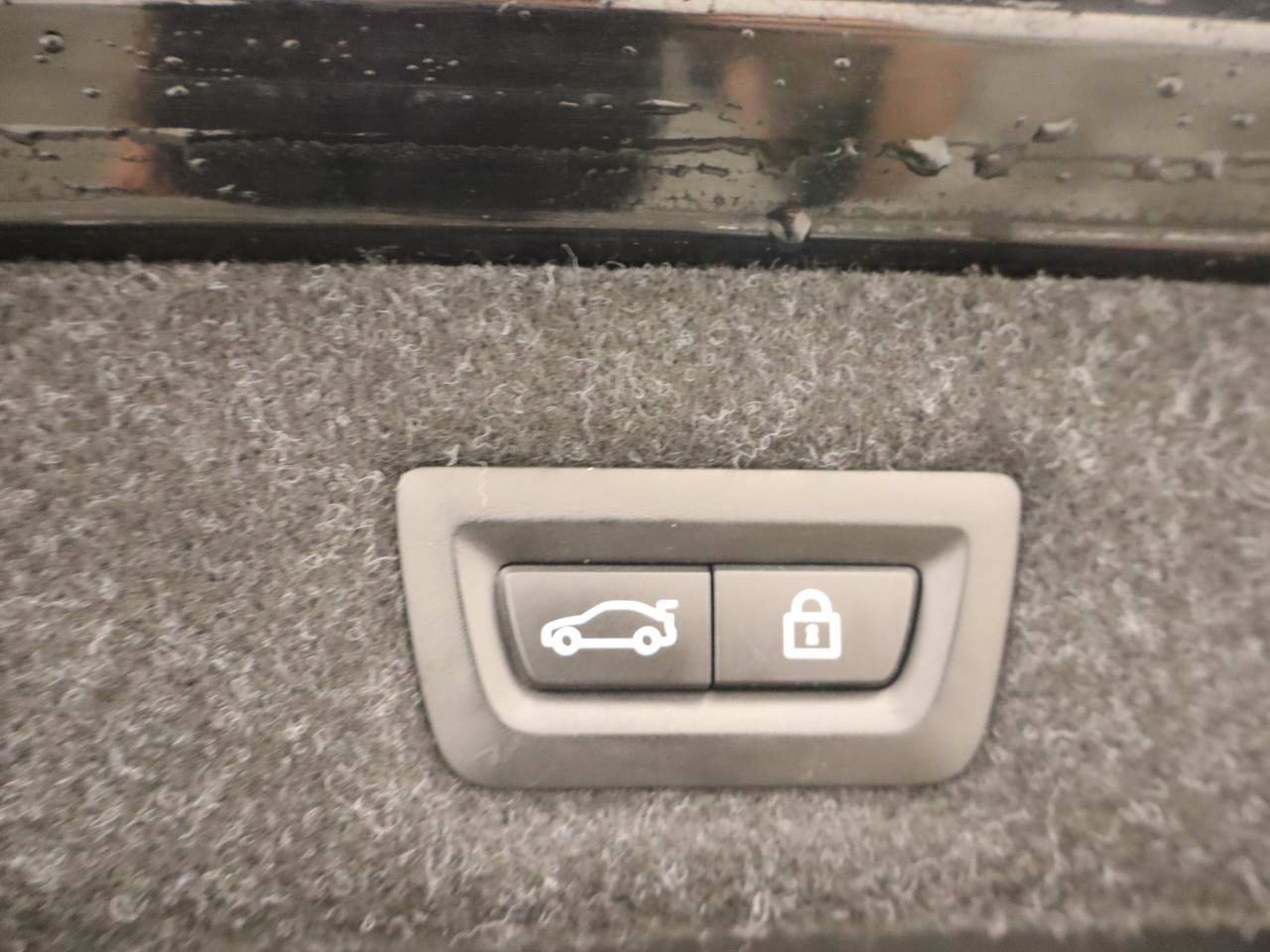 Used 2021 BMW 530i w/ Convenience Package RWD image 19
