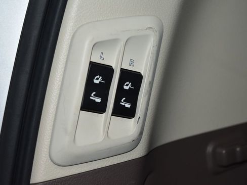 Used 2013 Lexus GX 460 Premium image 36