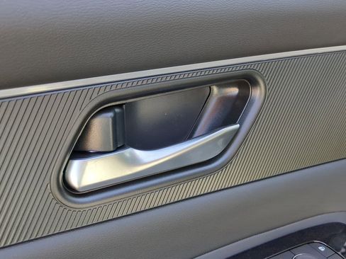 New 2025 Nissan Murano SV image 13