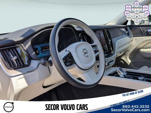 Used 2023 Volvo XC60 B5 Ultimate w/ Climate Package AWD/4WD image 10