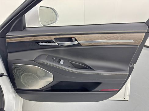 Used 2021 Genesis G90 5.0 Ultimate image 55