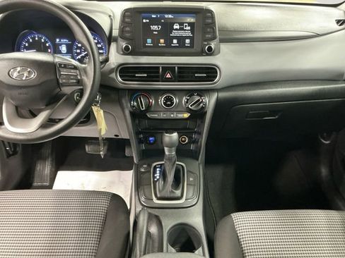 Used 2019 Hyundai Kona SE image 11