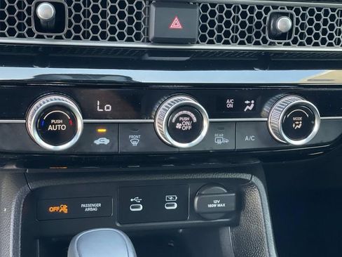 Used 2025 Honda Civic Sport image 16