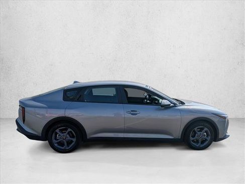 Used 2025 Kia K4 FWD image 4