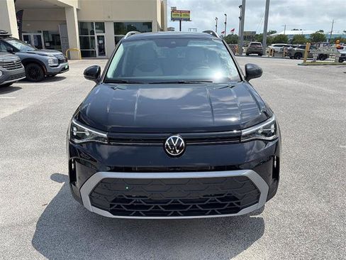 New 2026 Volkswagen Taos SE FWD image 8