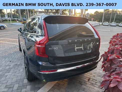 Used 2023 Volvo XC90 T8 Ultimate image 49