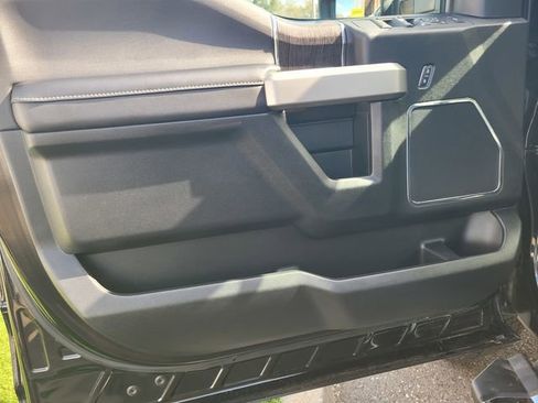 Certified 2021 Ford F450 Lariat w/ FX4 Off-Road Package image 16