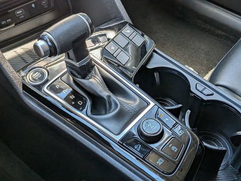 Certified 2024 Kia Sportage EX AWD/4WD image 16