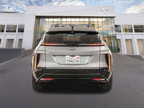 Used 2026 Cadillac Lyriq Premium Luxury image 5