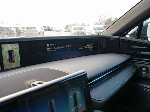 Used 2024 Lincoln Nautilus Reserve w/ Equipment Group 202A image 39