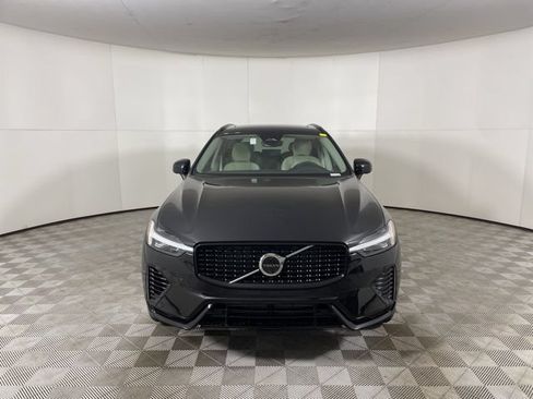 Certified 2025 Volvo XC60 T8 Plus w/ Protection Package Premier AWD/4WD image 14