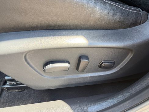 Used 2020 Nissan Rogue SL FWD image 15