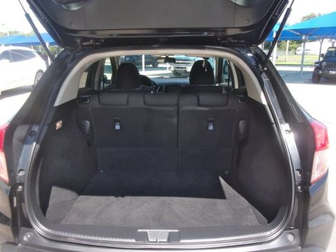 Used 2017 Honda HR-V EX image 26