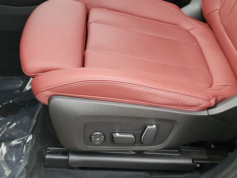 Certified 2024 BMW X3 xDrive30i w/ Premium Package image 9