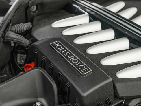 Used 2017 Rolls-Royce Dawn RWD image 39