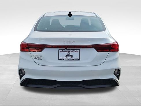 Used 2024 Kia Forte LXS image 6