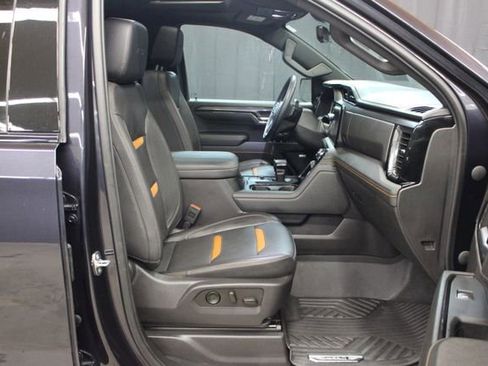 Used 2024 GMC Sierra 1500 AT4 w/ Technology Package AWD/4WD image 57