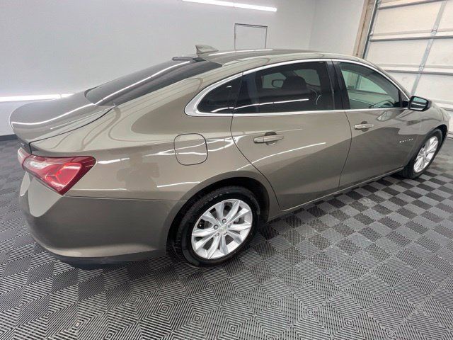 Used 2020 Chevrolet Malibu LT FWD image 21