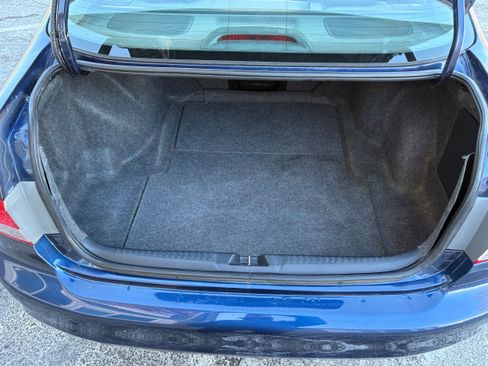 Used 2004 Honda Accord LX image 16