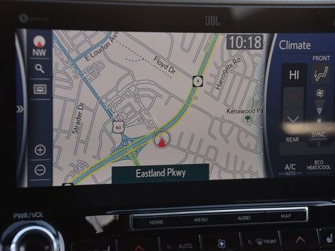 Used 2021 Toyota Highlander Platinum image 3