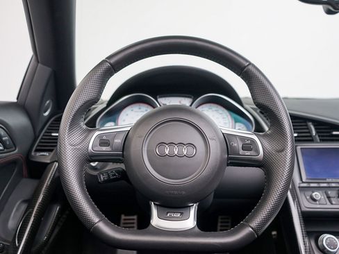 Used 2012 Audi R8 V10 AWD/4WD image 28