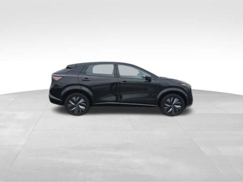 Used 2023 Nissan Ariya AWD image 10