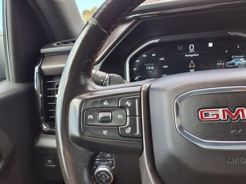 Used 2023 GMC Sierra 1500 AT4 w/ AT4 Preferred Package AWD/4WD image 35