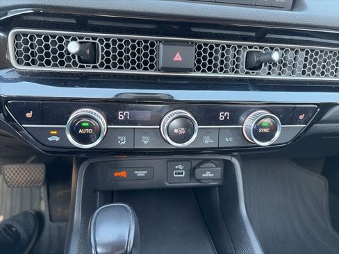 Used 2024 Honda Civic EX-L image 16