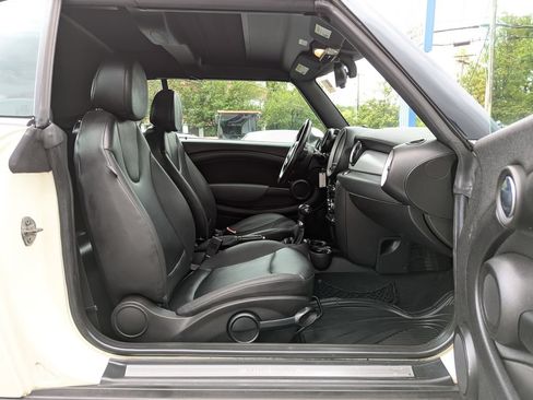 Used 2011 MINI Cooper Convertible FWD image 26