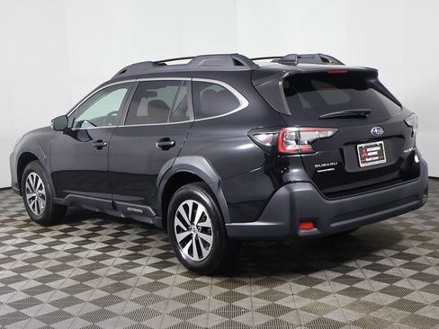 Used 2023 Subaru Outback Premium AWD/4WD image 10