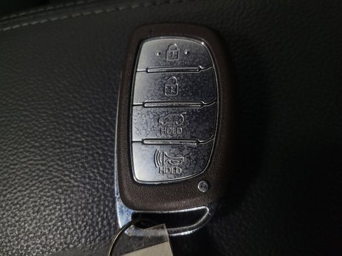 Used 2016 Hyundai Tucson Sport image 32