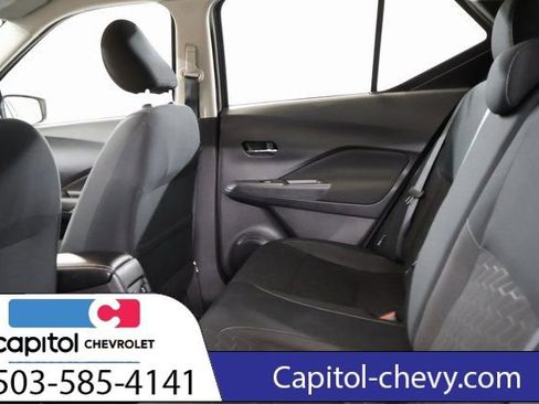 Used 2024 Nissan Kicks SV image 29