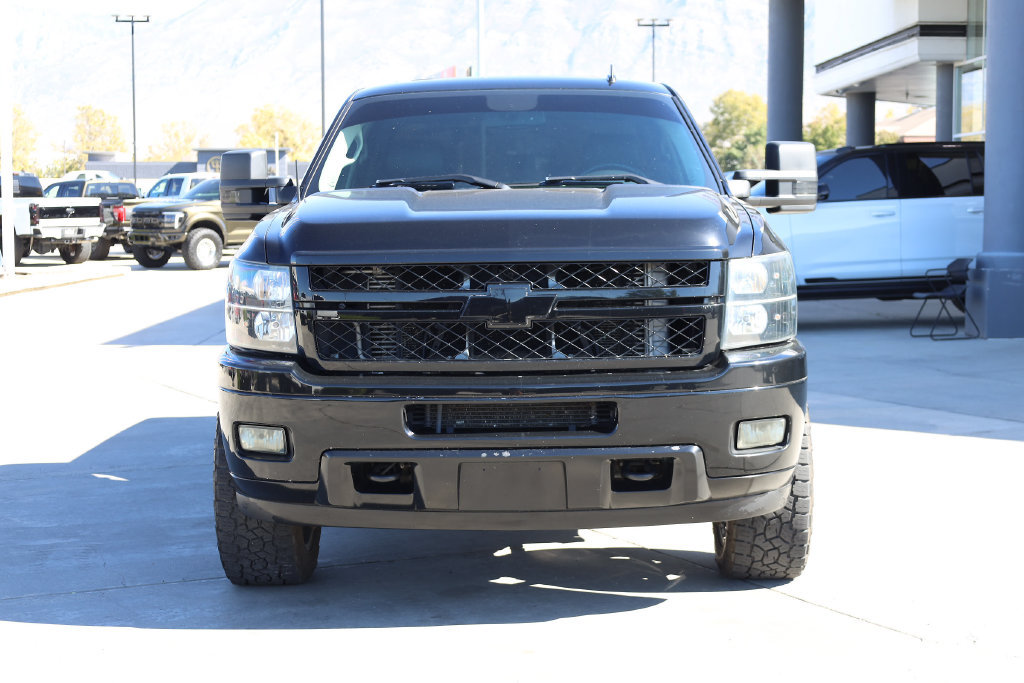 Used 2013 Chevrolet Silverado 2500 LTZ w/ LTZ Plus Package AWD/4WD image 9