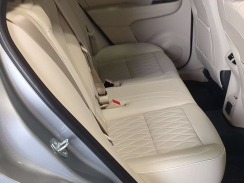 Used 2023 Buick Envision Avenir FWD image 24