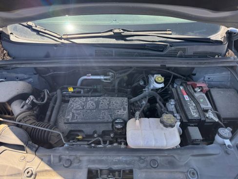 Used 2020 Buick Encore Essence FWD image 19