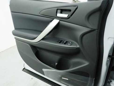 New 2026 Mitsubishi Eclipse Cross SE AWD/4WD image 15