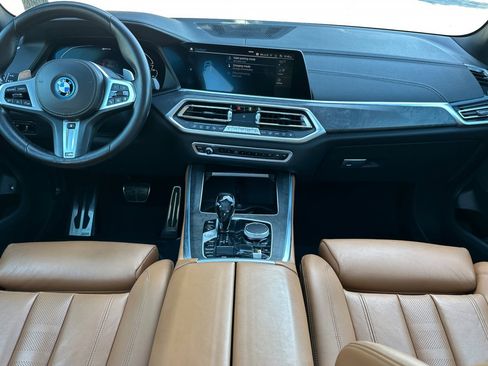 Used 2022 BMW X5 xDrive45e w/ M Sport Package image 17