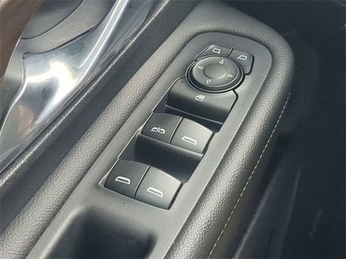 Used 2019 GMC Terrain Denali w/ Advanced Safety Package image 25