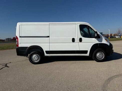 Used 2025 RAM ProMaster 2500 w/ Convenience Group image 15