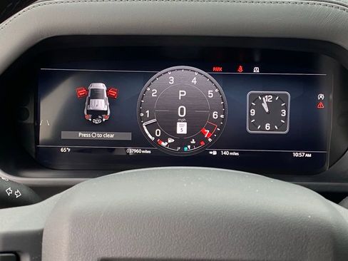Used 2024 Land Rover Defender 110 X-Dynamic SE AWD/4WD image 16