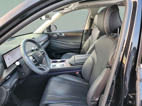 Used 2025 Genesis GV80 2.5T Prestige AWD/4WD image 14